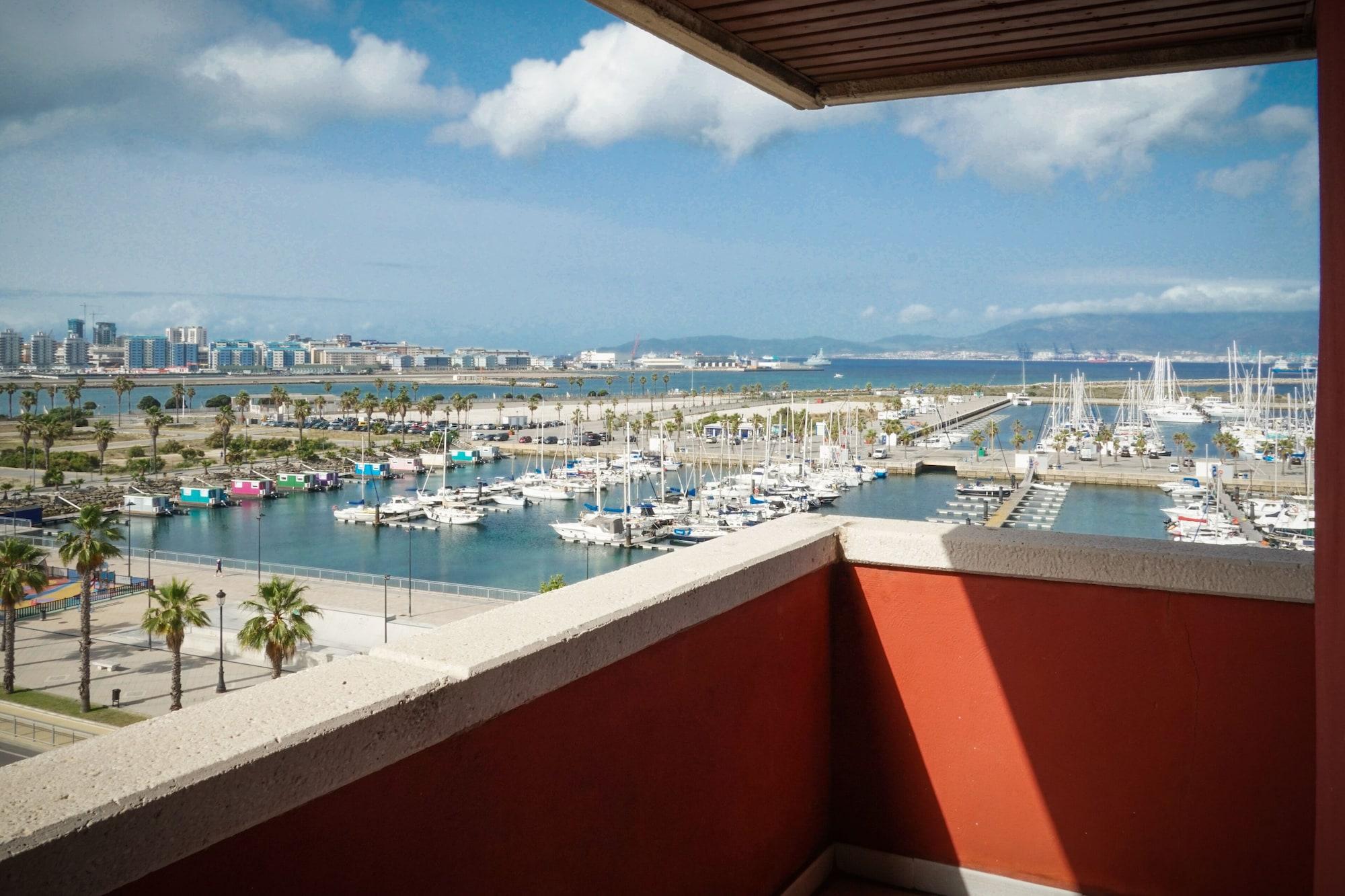 Готель Ohtels Campo De Gibraltar Ла-Лінеа-де-ла-Консепсьйон Екстер'єр фото