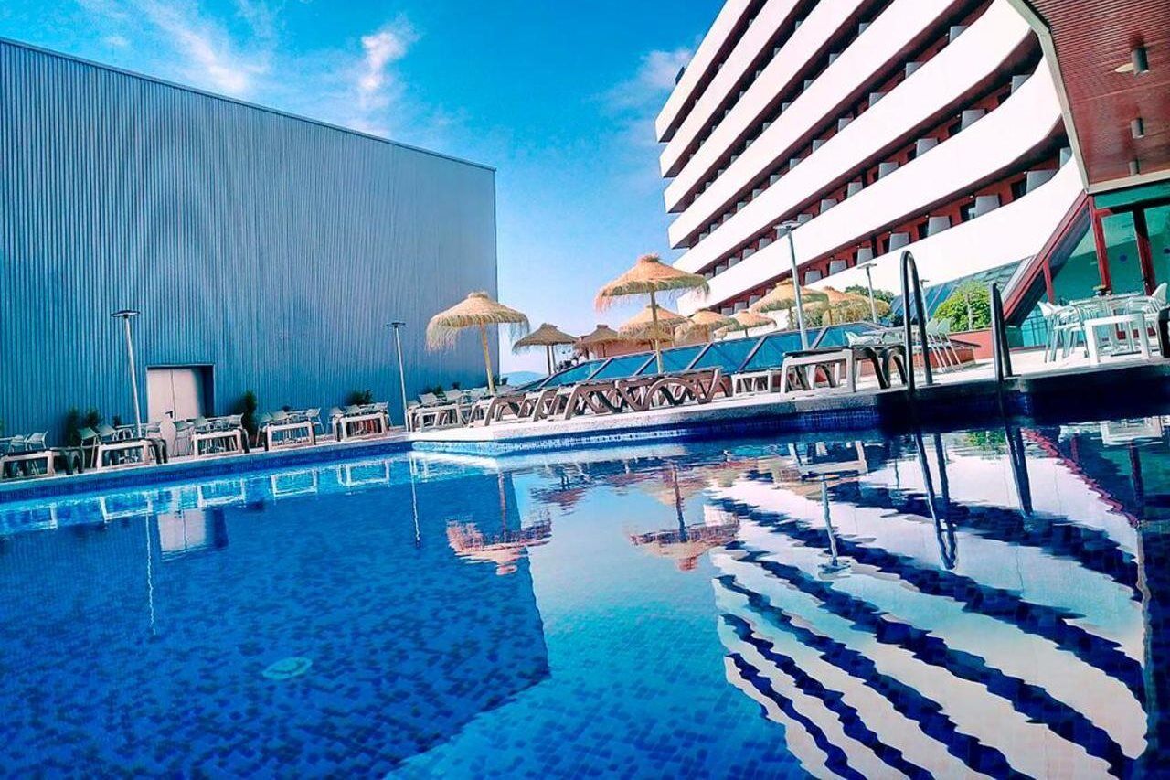 Готель Ohtels Campo De Gibraltar Ла-Лінеа-де-ла-Консепсьйон Екстер'єр фото